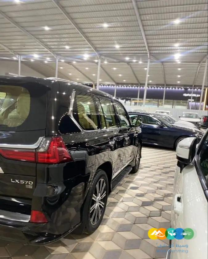 لكزس LX570 – سبورت فل كامل – 2017 / مباع