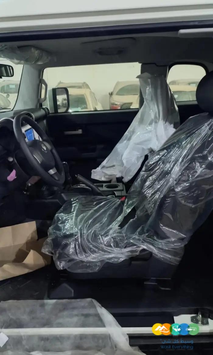 تويوتا FJ اف جي 2023 اصفار ابيض // تم البيع