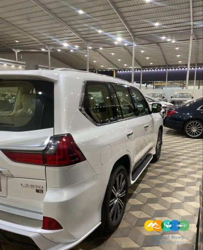 لكزس LX570 – سعودي – سبورت