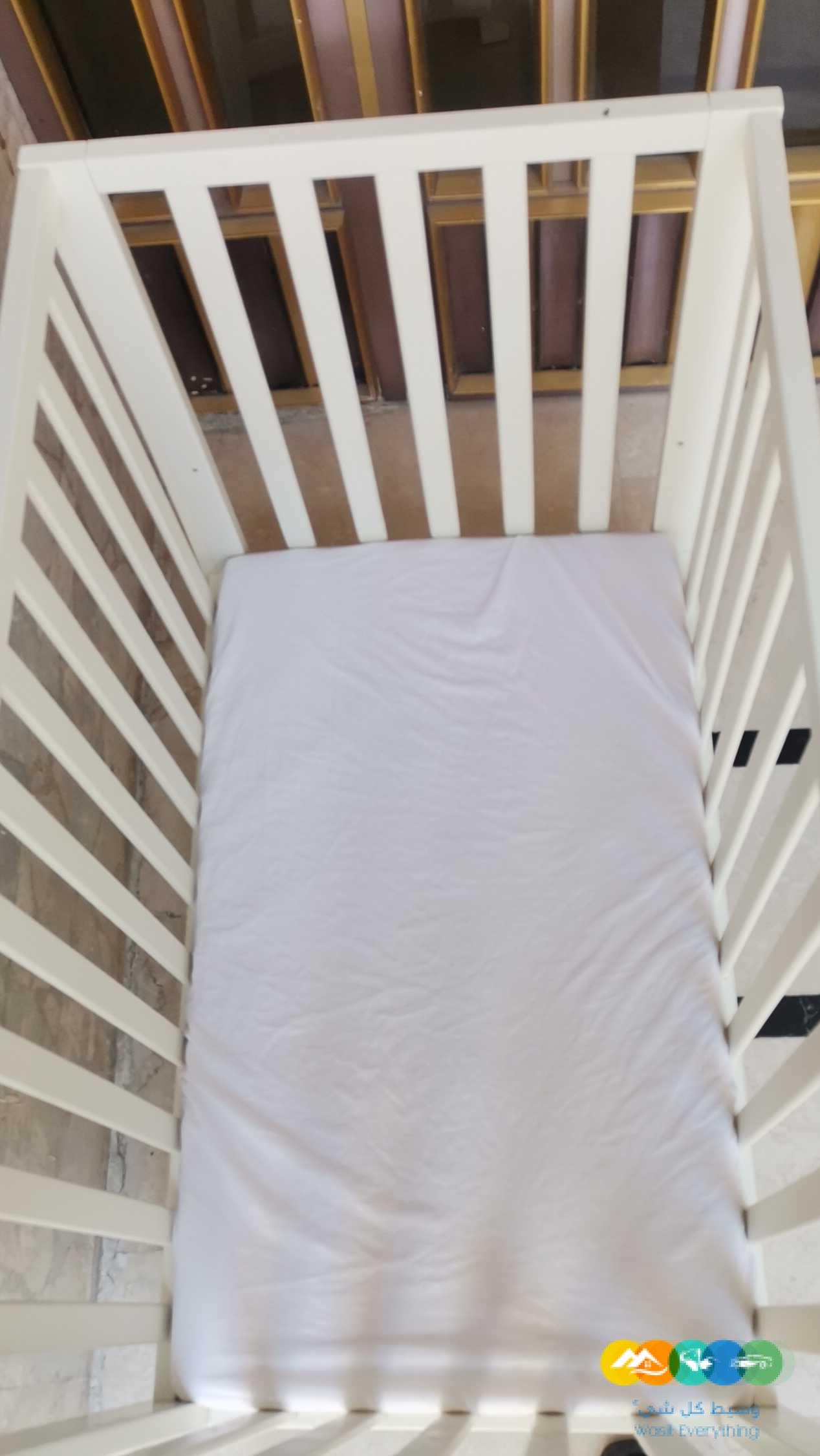 سرير اطفال معا مرتبة