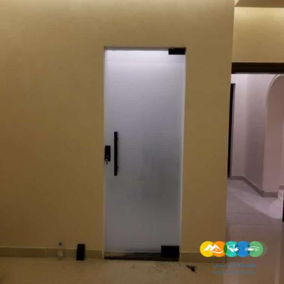 صيانه الابواب الزجاج السكريت وتركيب الزجاج في