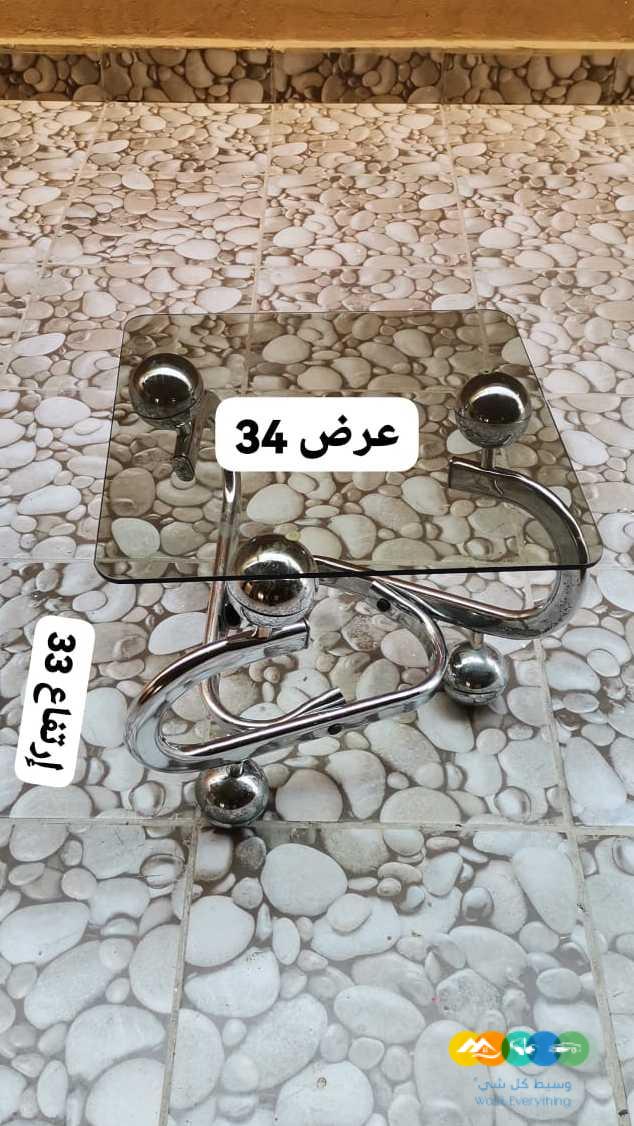 طاولات للبيع