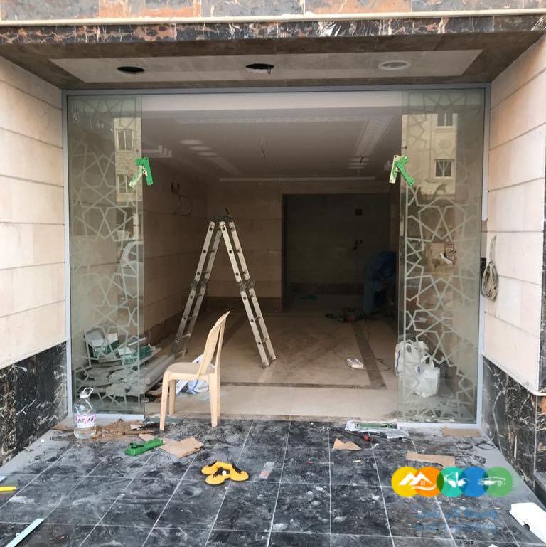 صيانه الابواب الزجاج السكريت وتركيب الزجاج في