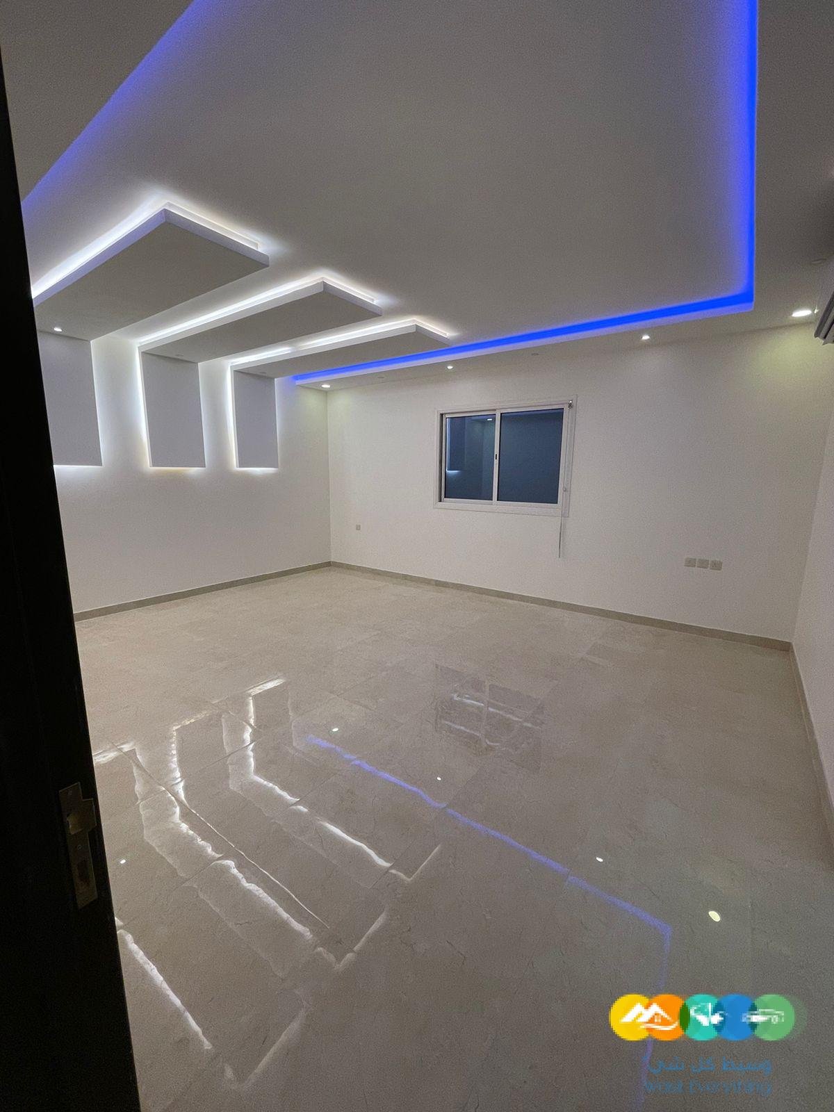 للبيع فيلا مساحة 413 درج داخلي مع شقه