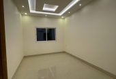 للبيع فيلا مساحة 413 درج داخلي مع شقه