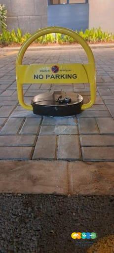 جهاز حاجز مواقف ومصد للسيارات بالريموتات