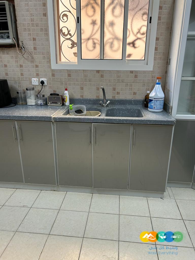 مطبخ مستعمل نظيف للبيع / تم البيع