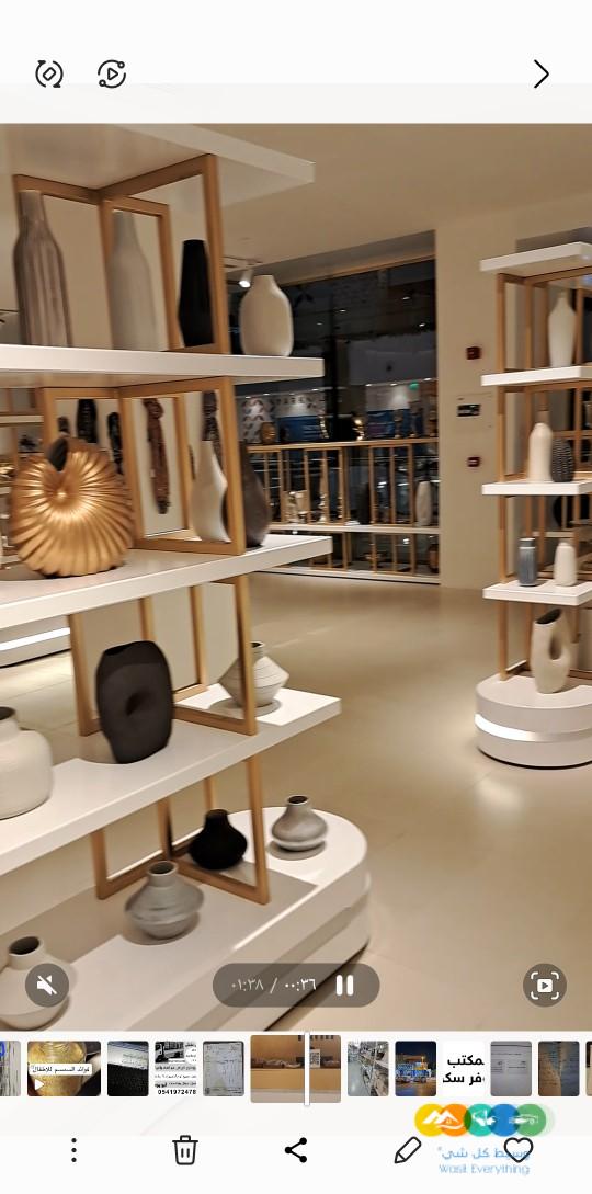 معرض فخم للايجار او التقبيل مول بارك أفنيو