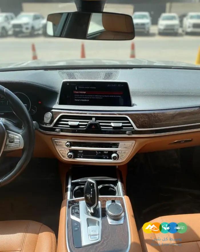 بي ام دبليو 730li موديل 2019