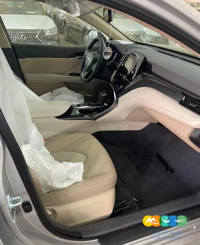 كامري GLE موديل 2024 بنزين اصفار