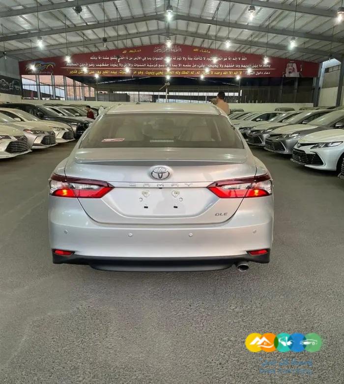كامري GLE موديل 2024 بنزين اصفار