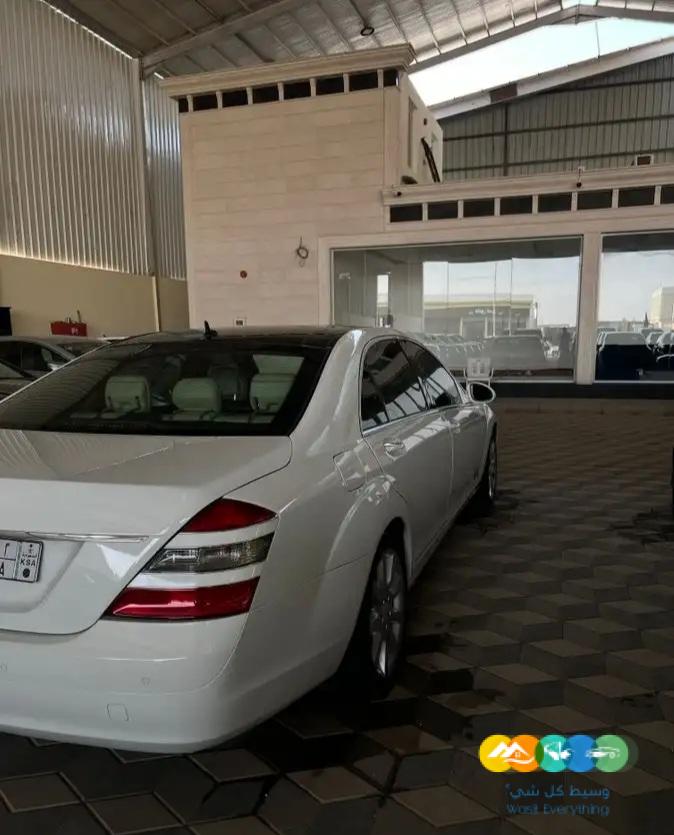 مرسيدس بانوراما 2009 مخزنه / تم البيع