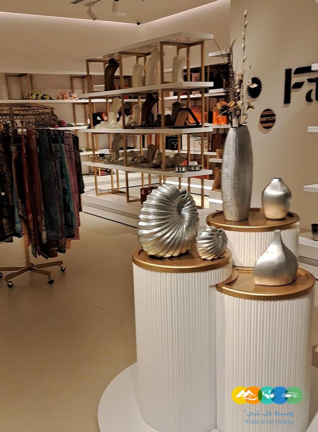 ايجار وتقبيل معرض بمول بارك أفنيو