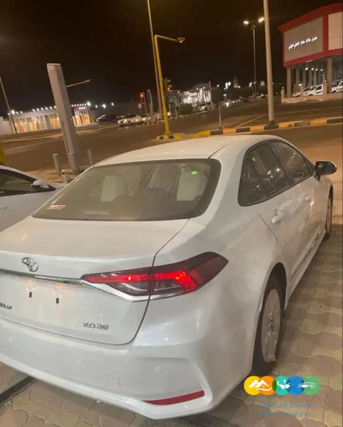 تويوتا كورولا 2024 نص فل مكينه كبيره