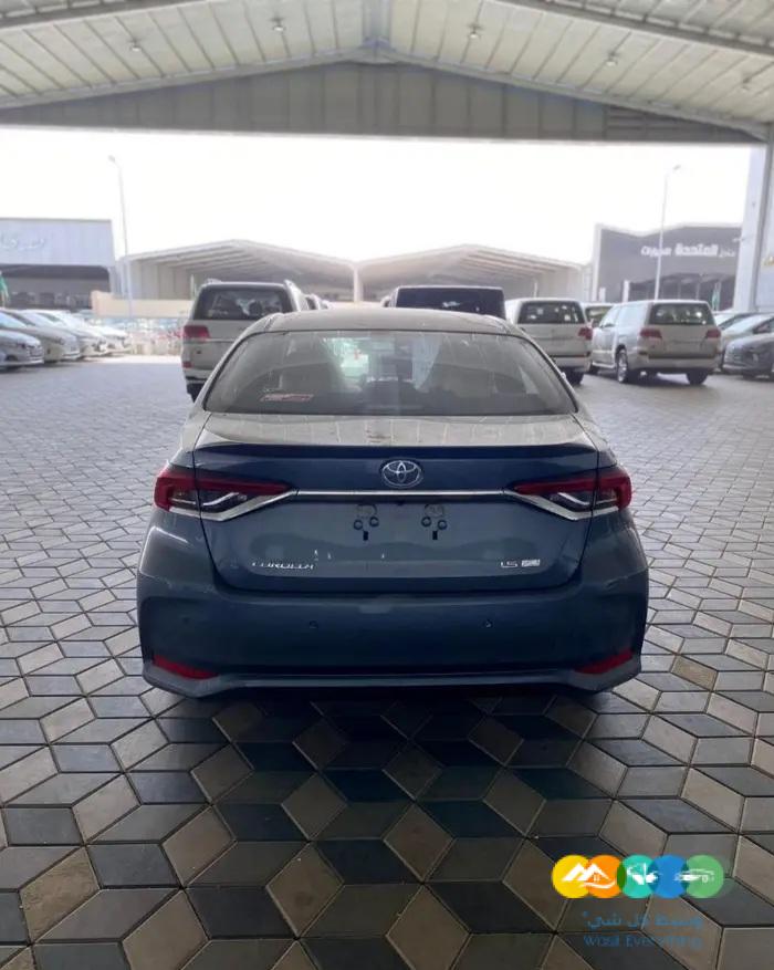 تويوتا كورلا فل 2023 1.5 فتحة سقف