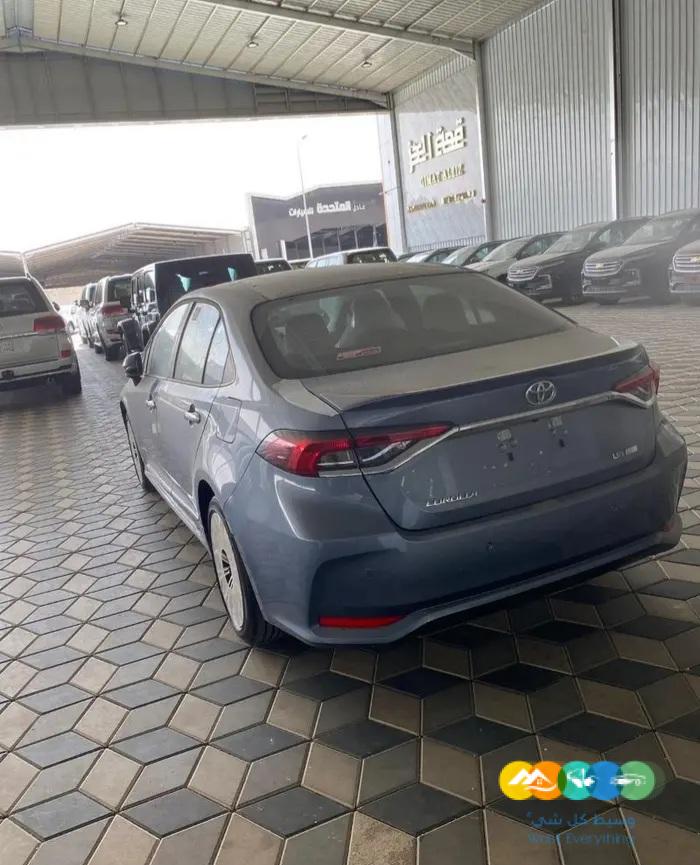 تويوتا كورلا فل 2023 1.5 فتحة سقف