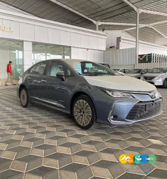 تويوتا كورلا فل 2023 1.5 فتحة سقف