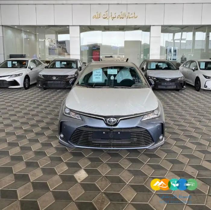 تويوتا كورلا فل 2023 1.5 فتحة سقف