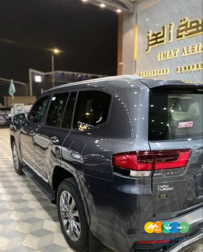 لاند كروزر GXR – 2023 – L3 – سعودي (( مباع ))