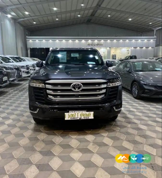 لاند كروزر GXR – 2023 – L3 – سعودي (( مباع ))