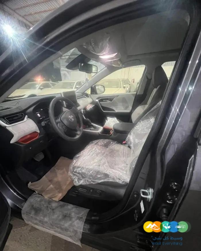 تويوتا راف فور GLE 2.5 بنزين 2023 سعودي