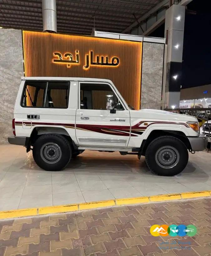 جيب ربع موديل 2015 نظيف جدا (( مباعة ))