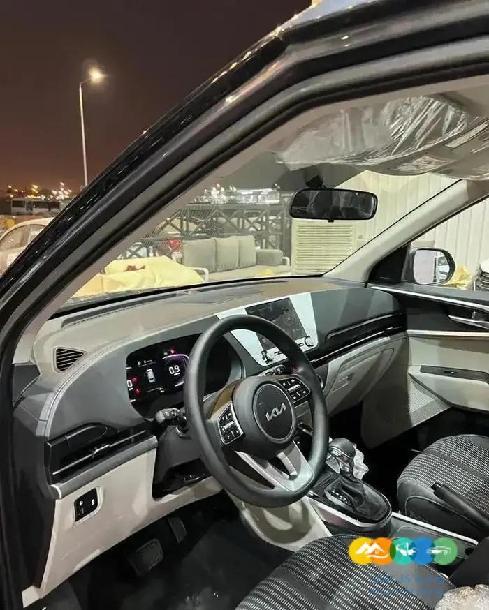 كيا كارينز جميع الفئات موديل 2023