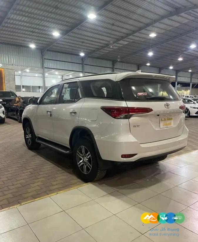 فورتشنر ديزل موديل 2023 (2.4محرك) (( مباعة ))