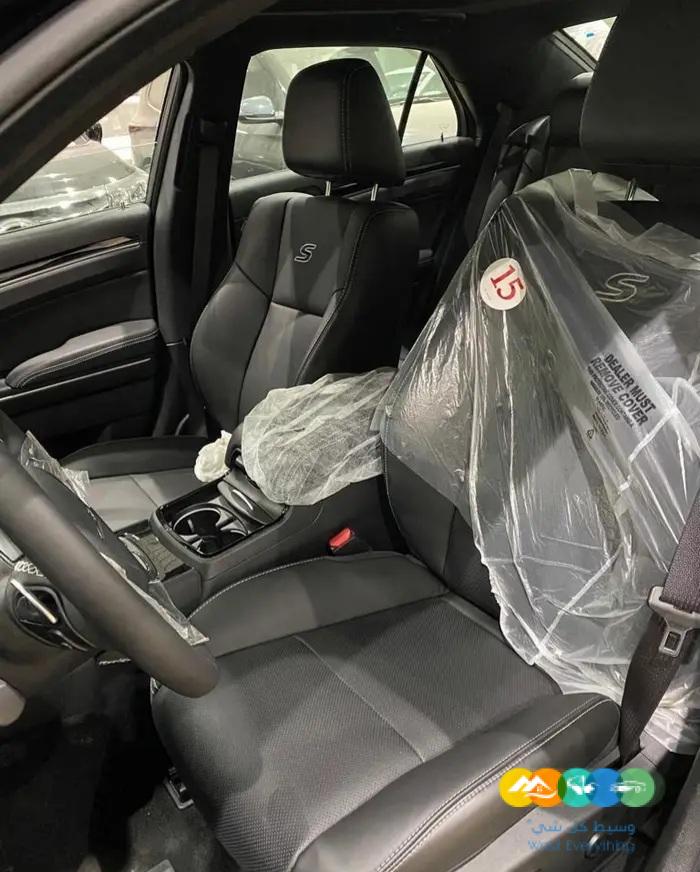 كرايزلر 300Sموديل 2022 فل رادار.سعودى