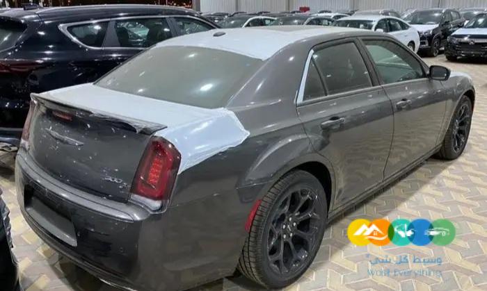 كرايزلر 300Sموديل 2022 فل رادار.سعودى