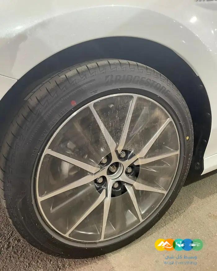 كامري GLEX 2022 هايبرد اصفار جلد