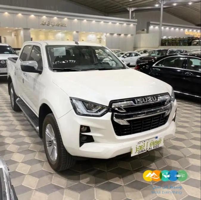 ايسوزو ديماكس مستعملة – 2023 – وارد الوكيل