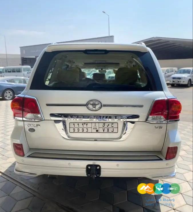 لاندكروزر – GXR – 2014 – بريمي – فل كامل