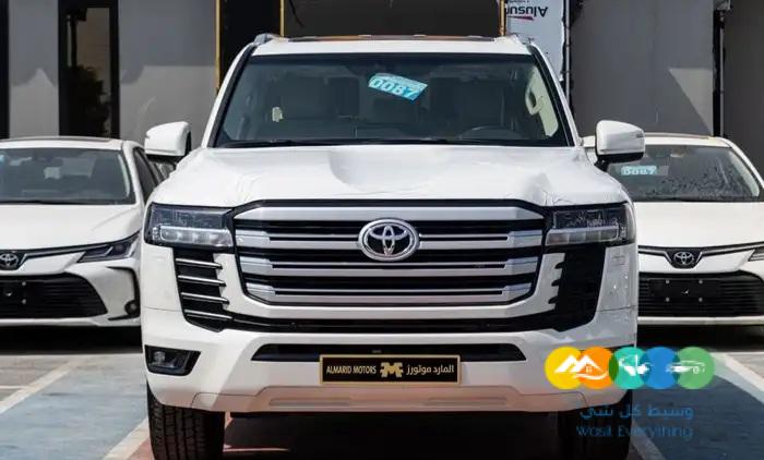 لاندكروزر GXR موديل 2022 اصفار