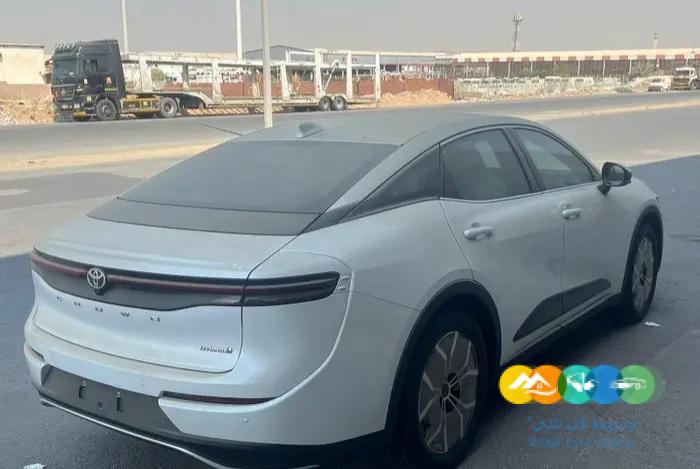 تويوتا كراون بريميوم عبداللطيف جميل 2023