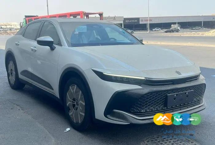 تويوتا كراون بريميوم عبداللطيف جميل 2023