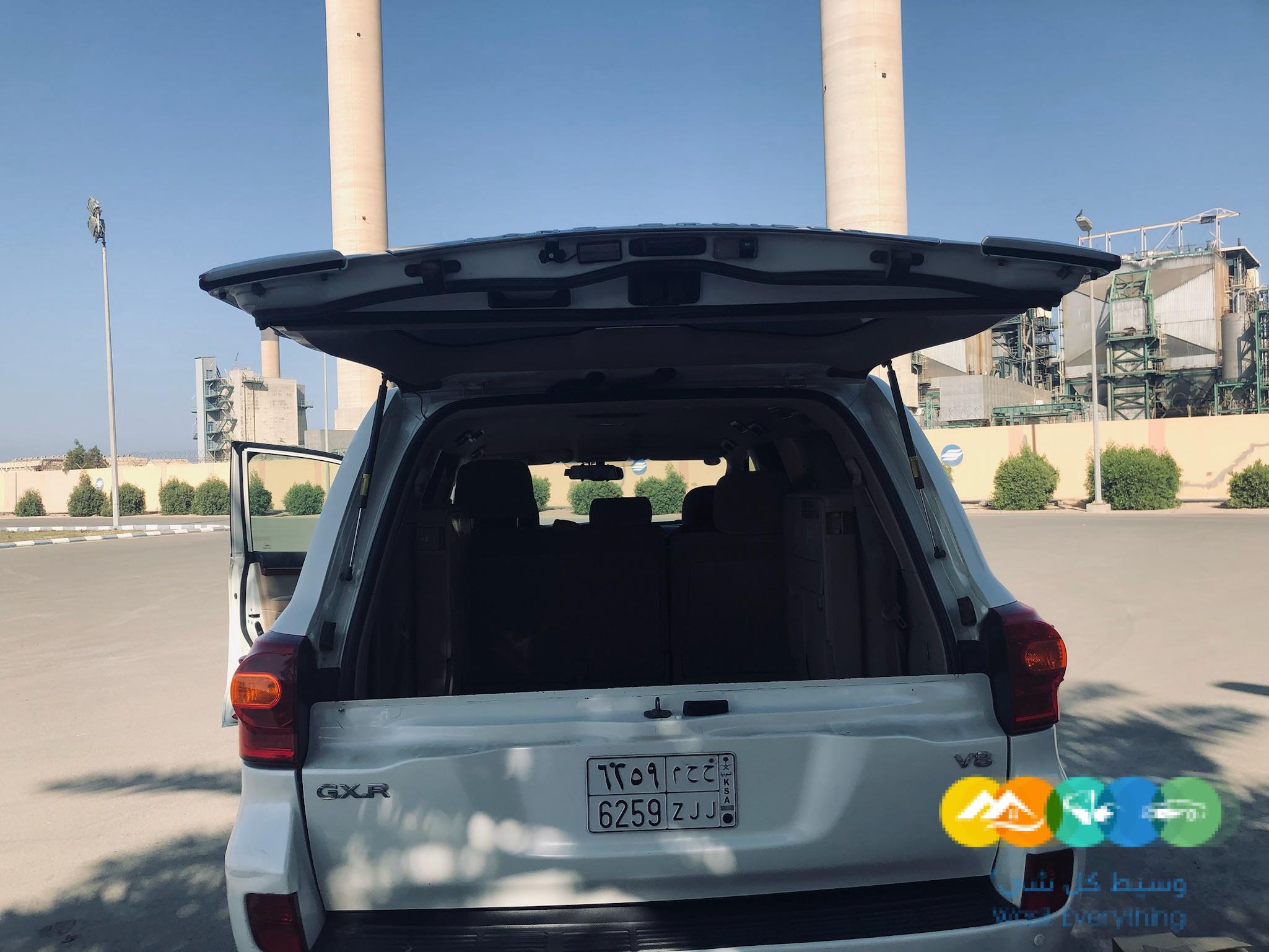 تيوتا لاندكروزر للبيع