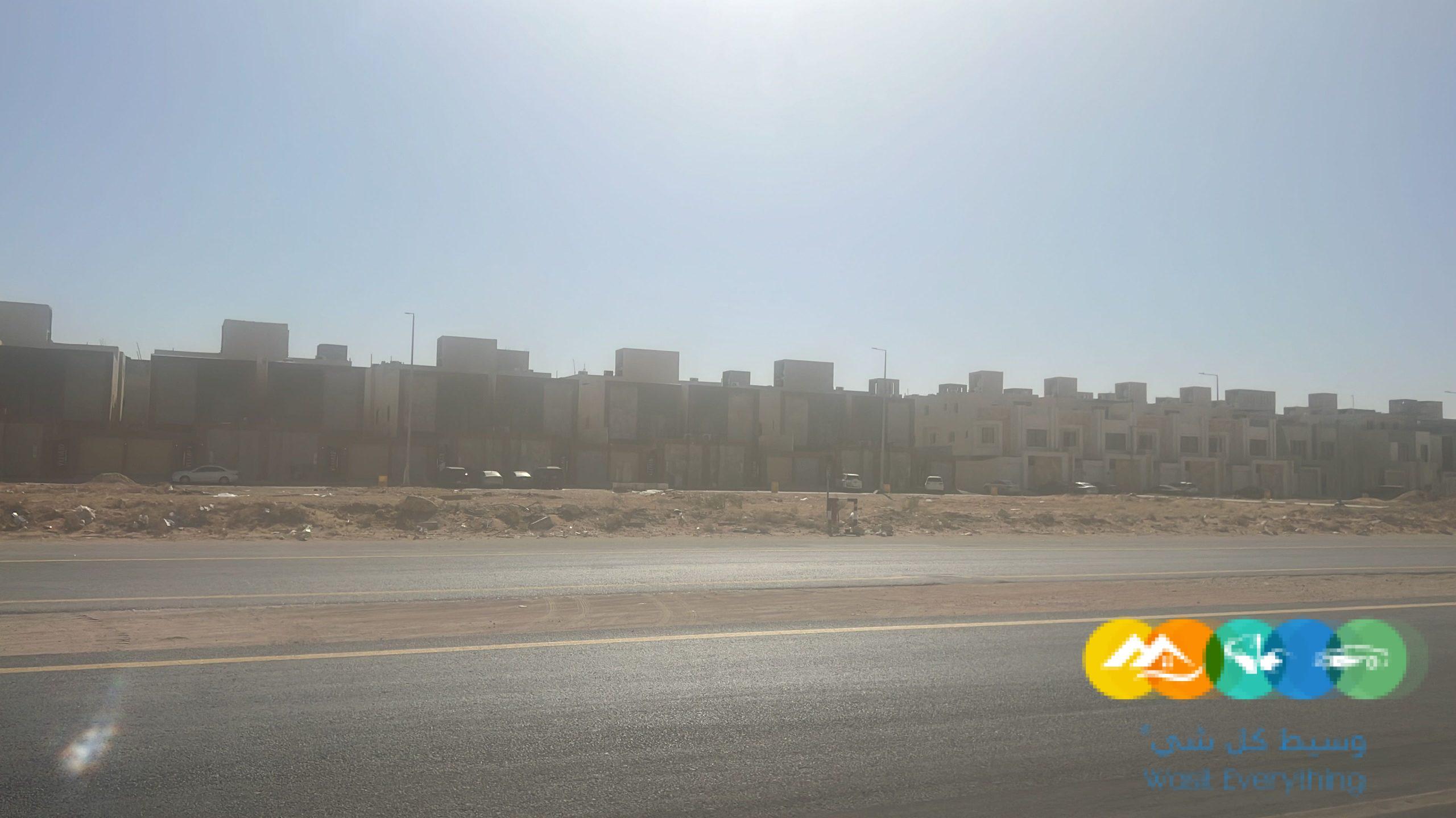 ارض تجارية للبيع في حي الرمال مخطط تنال