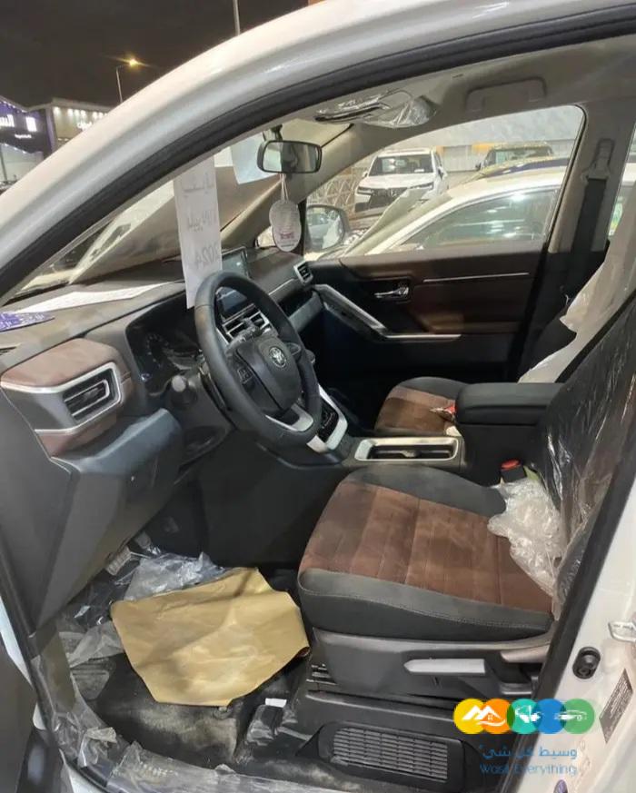 تويوتا انوفا VIP 2.0 هايبرد اوتوماتيك