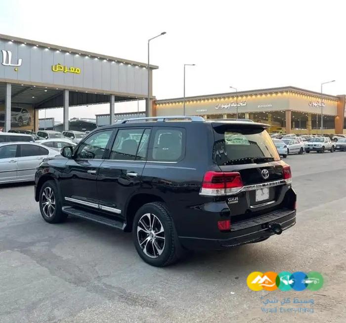 لاندكروزر 2021 تورنق