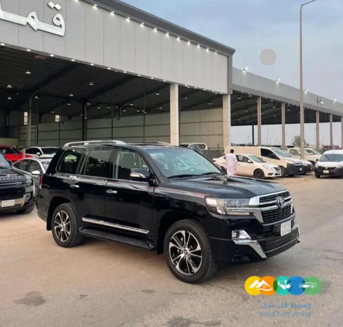 لاندكروزر 2021 تورنق