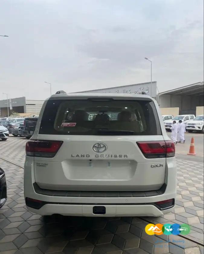 تويوتا لاندكروزر – GXR2 ديزل 6سلندر – 2023