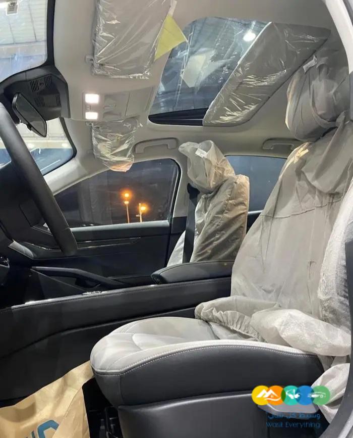 فورد تورس امبيانتي 2023 فتحة سقف