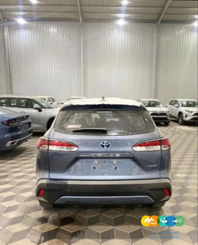 تويوتا كورولا كروس – LE ستاندر هايبرد