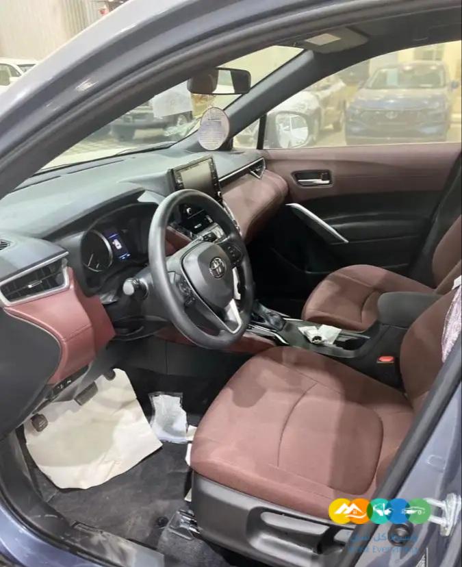 تويوتا كورولا كروس – LE ستاندر هايبرد