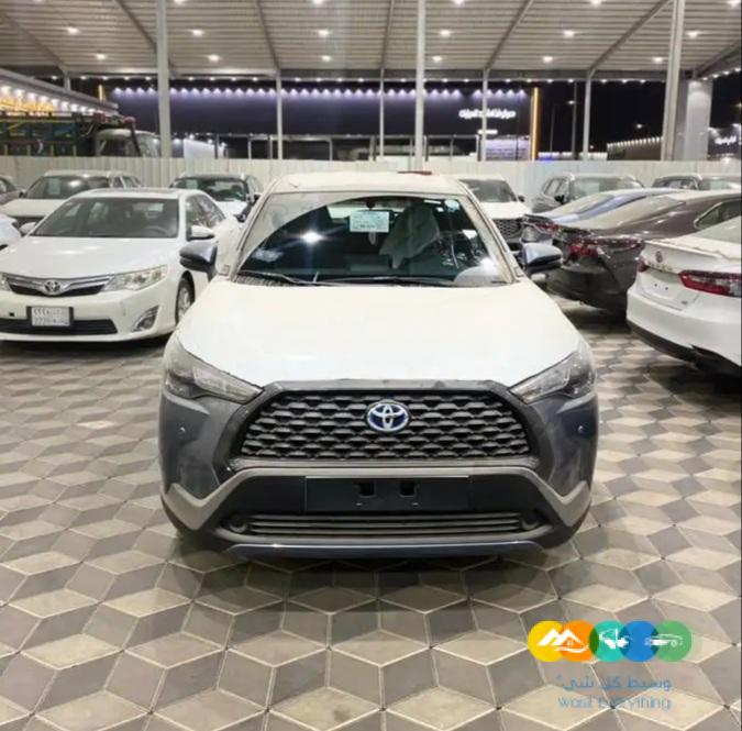 تويوتا كورولا كروس – LE ستاندر هايبرد