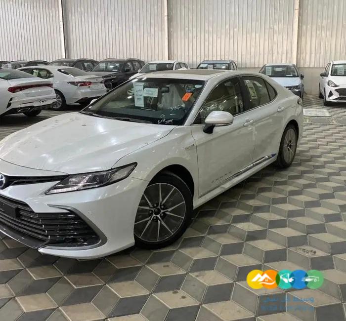 تويوتا كامري GLE بنزين 2023 هايبرد