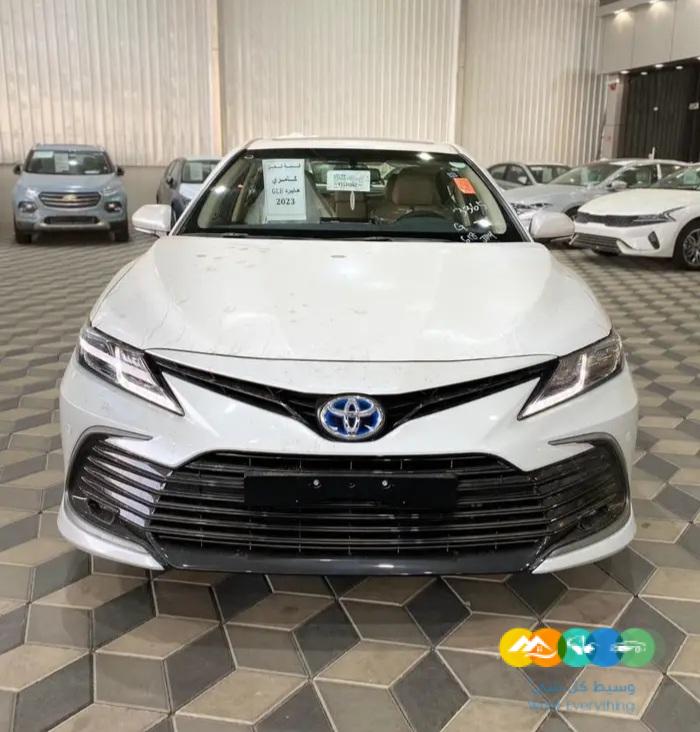تويوتا كامري GLE بنزين 2023 هايبرد
