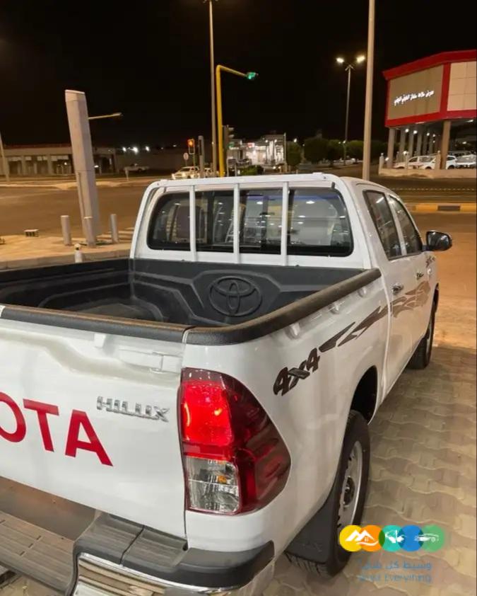 تويوتا هايلوكس سلق 2023