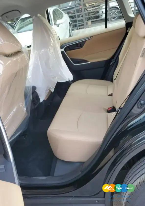 تويوتا راف فور 2.0 LE دبل موديل 2023